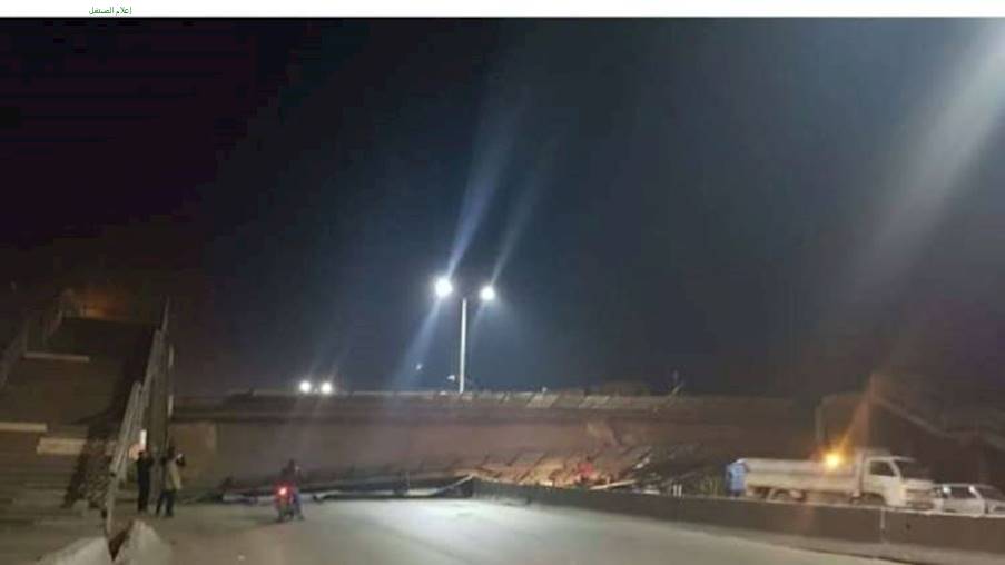 انهيار جسر مشاة وشلل مروري على طريق القاهرة الإسكندرية (صور)