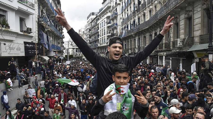 الحكومة الجزائرية: لن نكرر أخطاء سوريا وليبيا
