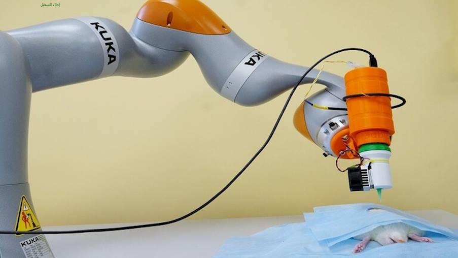 الصينيون يبتكرون روبوتا يأخذ عينات من لعاب المصابين بفيروس "كورونا"
